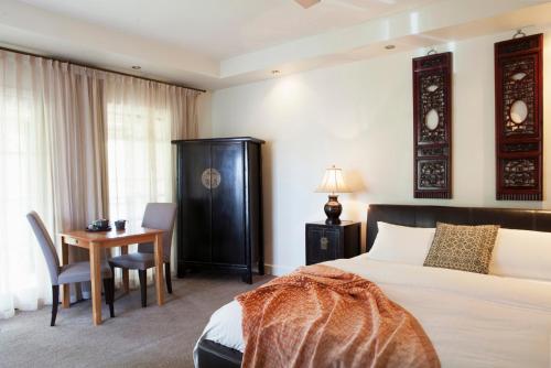 Provenance Accommodation in บีชเวิร์ธ