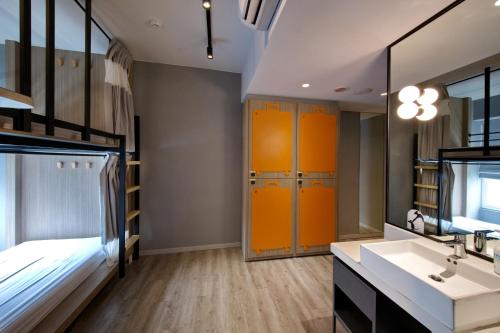 Well-appointed bathrooms