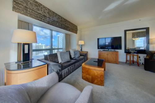 Luxurious Four Seasons Two Bedroom Suite in Miami, USA
