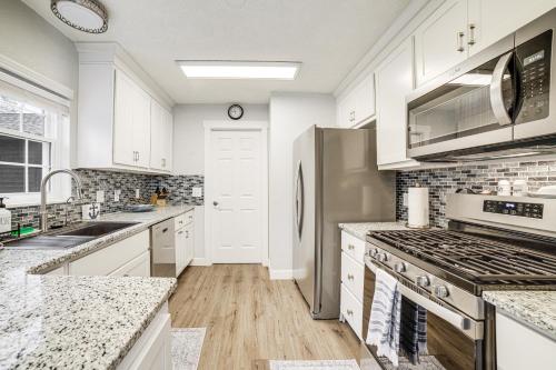Indiana Dunes Home with Gas Grill 1 Mi to Beach! in Michigan City, USA
