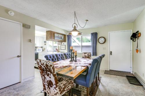 Carbondale Condo with Balcony and On-Site Fly Fishing! in Carbondale, USA