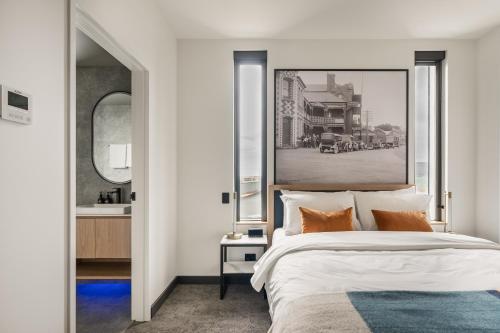 One North Terrace in เบอร์นี่