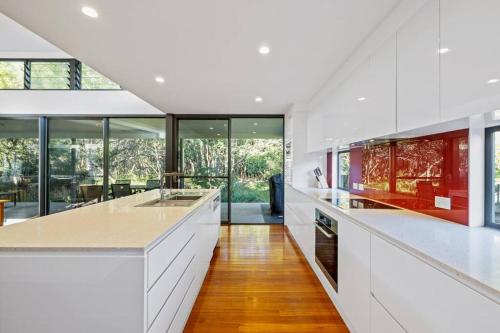 Three-Bedroom House image 1