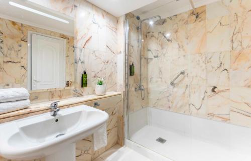 Hollywood Mirage - Excel Hotels & Resorts in Los Cristianos