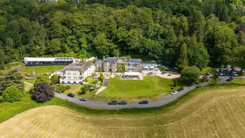 New House Country Hotel - image 3
