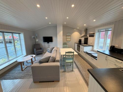 Buodden Rorbuer - Fisherman Cabins Sørvagen in Sorvagen