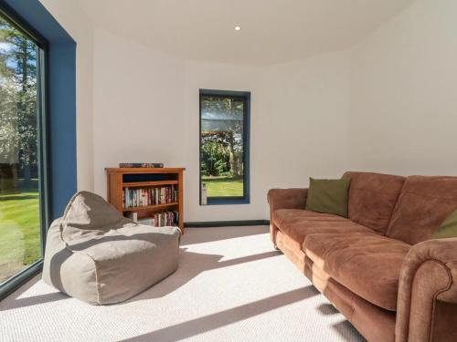 Meadowside – Redruth