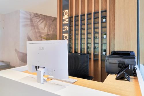 Hostal Sol y Miel - image 3