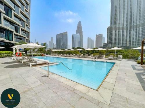 Vogue Stylish Stay Address Opera by Emaar, Downtown Dubai Luxury Apartment with Pool, Gym & Burj Khalifa Views, Dubai (foto 3)