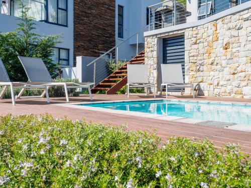 مسبح, Bushbuck Terrace in برينتون