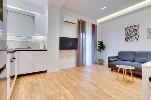 Elegant flat 5 walk to metro panormou, Atenas (foto 2)
