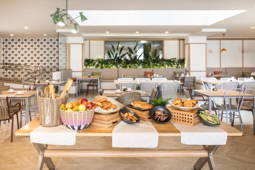 Hotel THe Anamar Suites - image 2