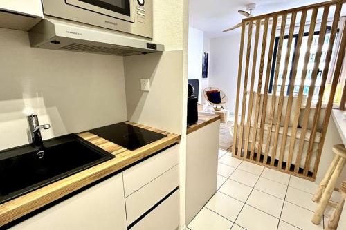 Kitchen, 054 - Frimea -2 pers-Port Marianne-Transport in La Lironde