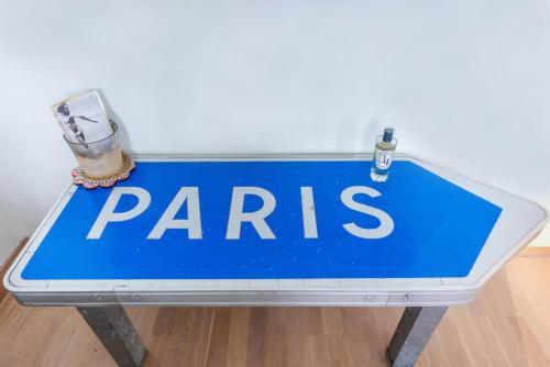 Grand appt 2 Ch proche Champs Elysees Montmartre - image 4