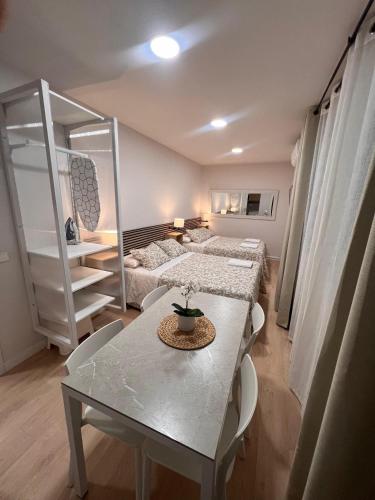 Room Gran Vía Apartments - image 4
