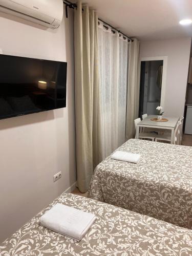Room Gran Vía Apartments - main image
