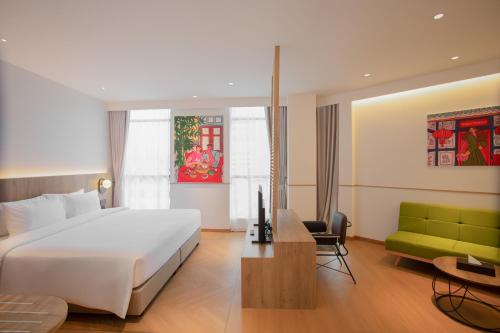 room detail thumbnail 0