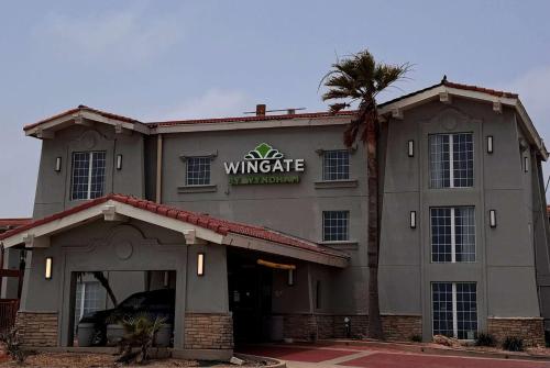 Wingate by Wyndham Galveston Beachfront at the Seawall in Galveston, USA