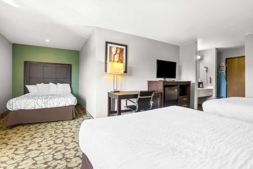 SureStay Plus Hotel by Best Western Bettendorf - image 9