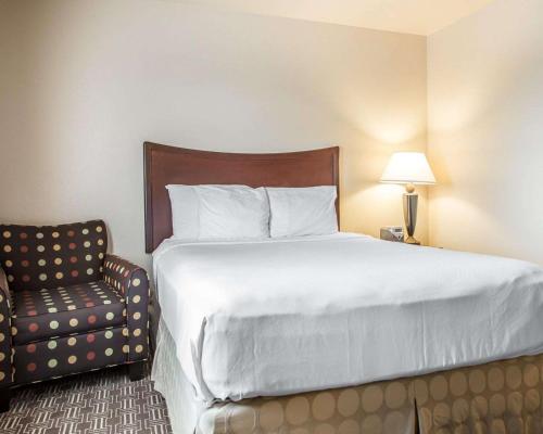 Mainstay Suites St. Robert - Fort Leonard Wood - image 2