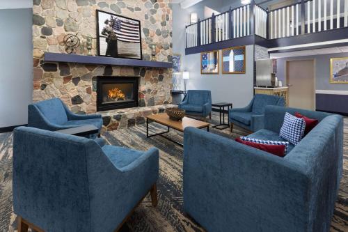 AmericInn by Wyndham North Branch - image 6