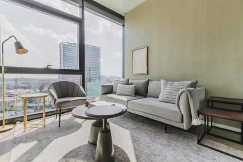 Blueground West Loop pool gym spa wd elev CHI-1099, Chicago