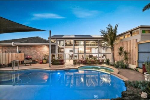 Serene Retreat Ideal Escape - Melbourne