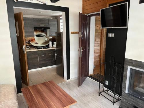 Baliowy Żar nad jeziorem w Międzybrodziu Baliowy Żar nad jeziorem w Międzybrodziu