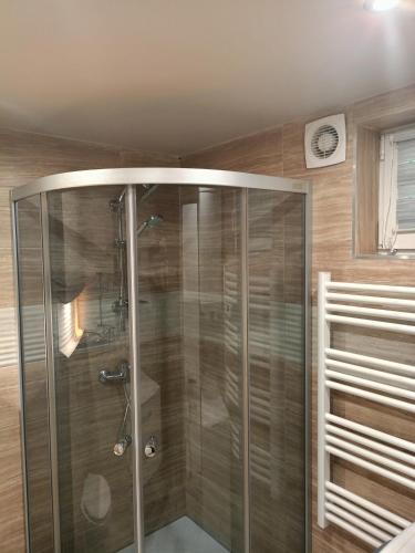 Baliowy Żar nad jeziorem w Międzybrodziu Baliowy Żar nad jeziorem w Międzybrodziu