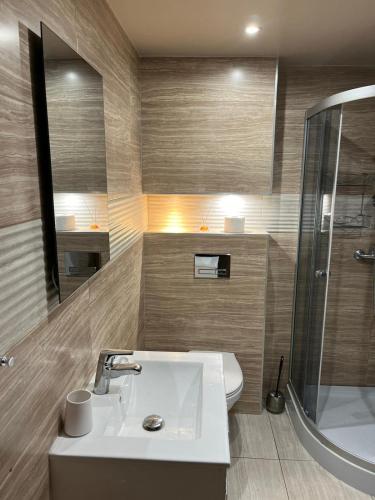 Baliowy Żar nad jeziorem w Międzybrodziu Baliowy Żar nad jeziorem w Międzybrodziu