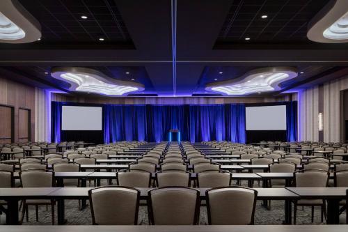 600075686 Odessa Marriott Hotel & Conference Center