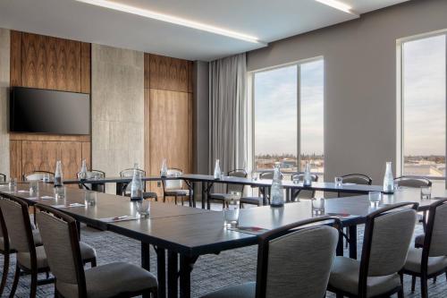 600075699 Odessa Marriott Hotel & Conference Center