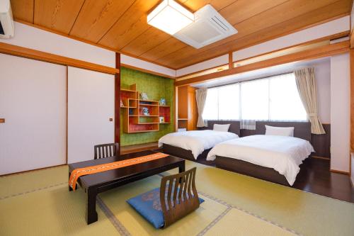 Deluxe Twin Room with Tatami Area - Non-Smoking