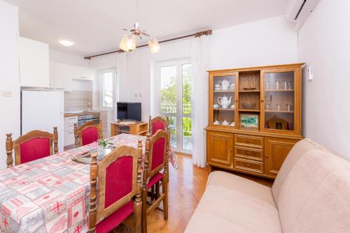 Two-Bedroom Apartment image 9