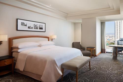 Sheraton Manila Bay, Manila