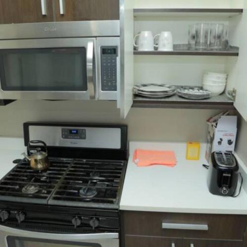 บริการและสิ่งอำนวยความสะดวก, Euclid Ave in โอลด์ นอร์ธ โคลัมบัส