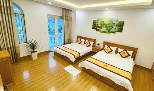 Double Room image 7