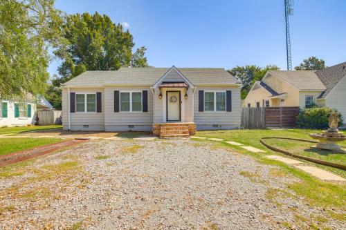 Walk Downtown Home with Yard in Clarksdale in Clarksdale, USA
