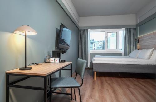 2 twin beds