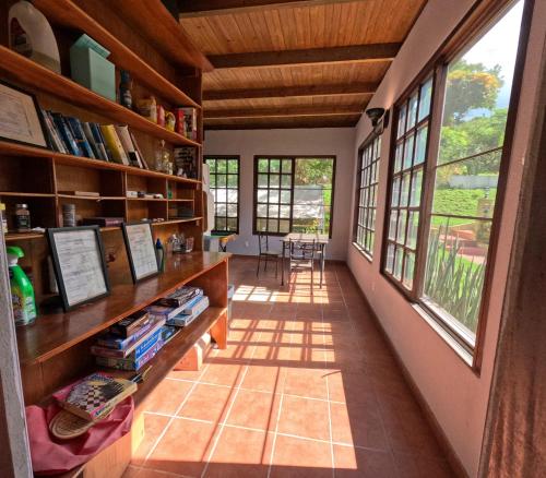 Lounge/area TV in comune, Isla Hermosa Guesthouse in Vieques