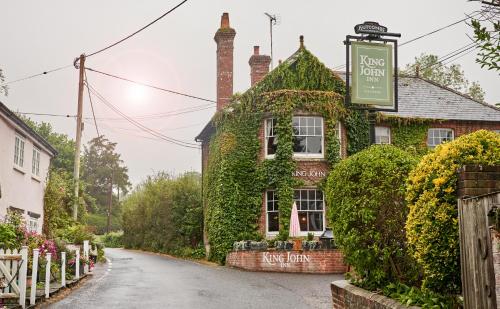 King John Inn - image 5