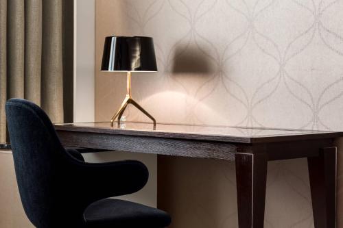 AC Hotel Paris Porte Maillot by Marriott - image 7