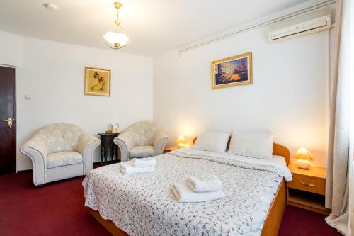 Flower's B&B - image 6
