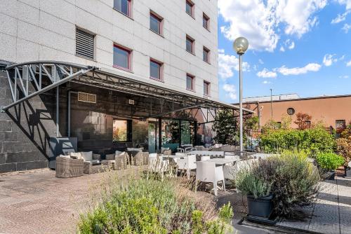 สวน, Abacus Hotel in เซสโต ซาน โจวานนี่