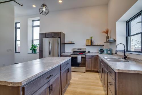 Modern, Open-Concept Apartment Downtown Cashton!, Cashton (fotografie 8)