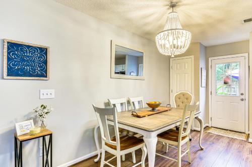Pet-Friendly Home with Yard and Fireplace in Lexington in Lexington, USA