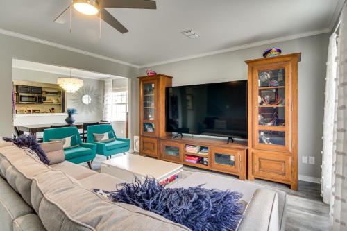 Walk to Beach, Fenced Patio Bay St Louis Getaway! in Bay Saint Louis, Vereinigte Staaten von Amerika