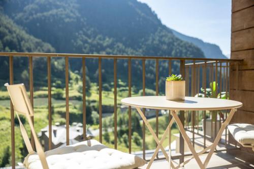 Vistas PRECIOSAS Al Valle De Arinsal - 6PAX- A Pie De Pistas & ESQUÍ - Free Parking (Vistas PRECIOSAS Al Valle De Arinsal - 6PAX- A Pie De Pistas & ESQUI - Free Parking l by BonesVacanc) in Arinsal