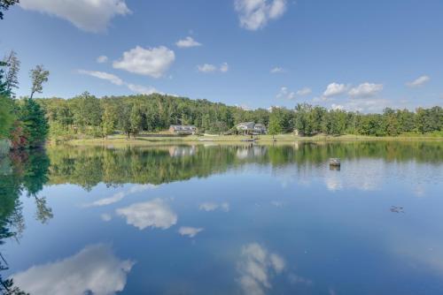 . Fish, Swim & More: Lakefront Alabaster Home