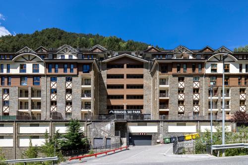 Terraza con Increibles Vistas Para 8 personas - 3 habitaciones - 2 baños - ARINSAL - FREE PARKING (Terraza con Increibles Vistas Para 6 adultos y 2 extra nino - 3 habitaciones - 2 banos - ARINSAL - F) in Arinsal